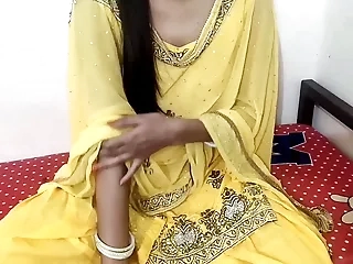 Cheating Indian Bhabhi Gets her Big Irritant Fucked By Devar Indian Village Desi Bhabhi Ki Devar ke Sath Mast Desi Chudai xxx