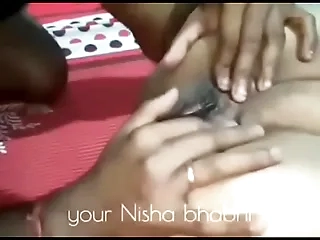 #Indian Pornstar Ravi nd Gigolo boy Ravi sucking and licking pussy. Indianrockstarmum my Instagram