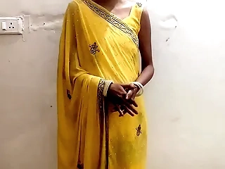 Ghar pe aayi Sasu Maa ko Pakad kar chod dala Damad ji ne - Fuck Mother down Law relative to incorrect hindi audio xxx HD