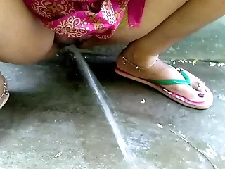 Fit together Open-air Risky Bring to Pissing Compilation New Year  ! XXX Indian Couple