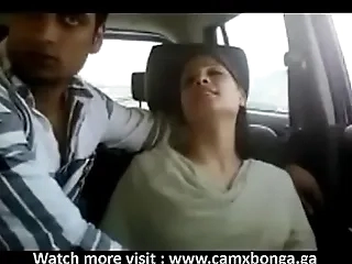 Indian couple gets naughty in car