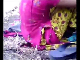 Muslim girl fuck with the brush boyfriend in to the forest. Delhi Indian sexual congress video