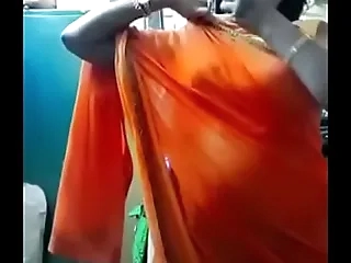Swathi naidu exchanging saree by in the same manner boobs,body parts and obtaining approachable for shoot part-3